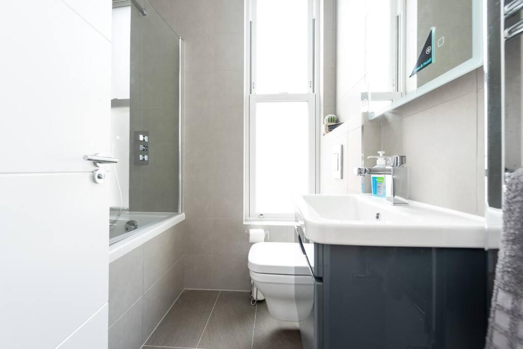 Beautiful By Hyde Park Ss2 Appartement